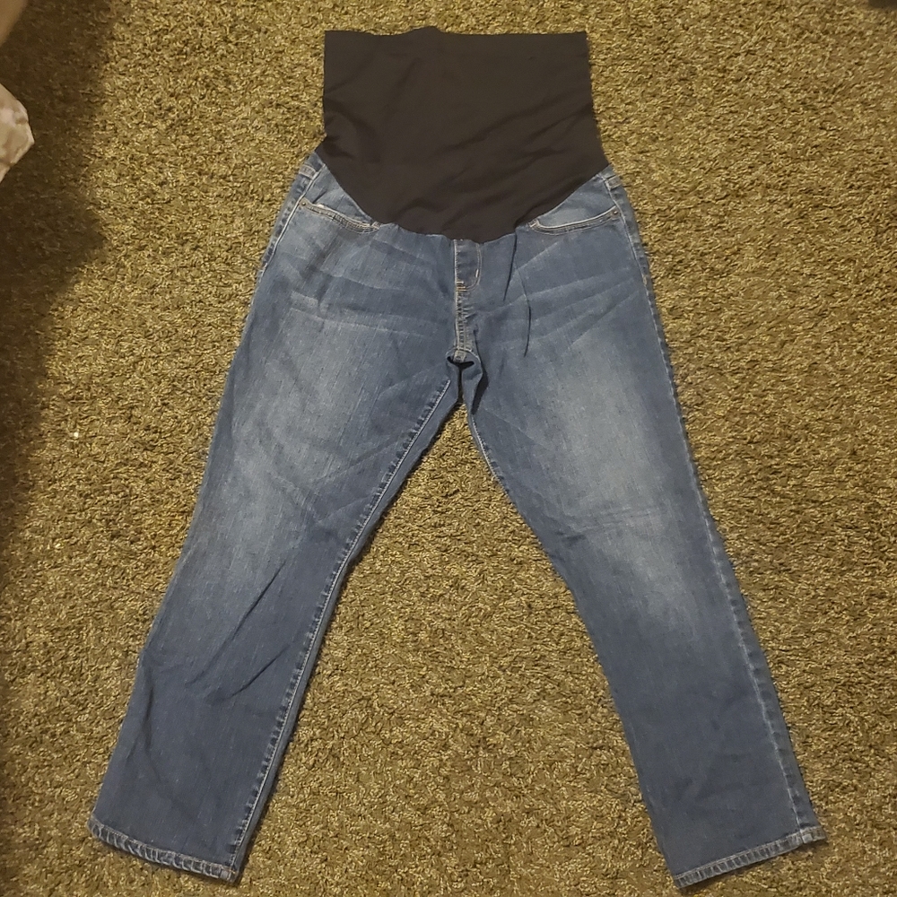 Maternity Capris